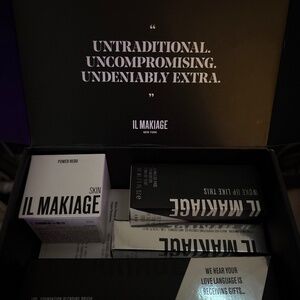 IL MAKIAGE FULL SIZE KIT $450 VALUE BRAND NEW NEVER USED!